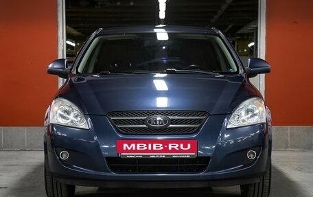 KIA cee'd I рестайлинг, 2009 год, 698 000 рублей, 2 фотография