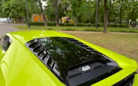 Lamborghini Huracán, 2022 год, 32 000 000 рублей, 18 фотография