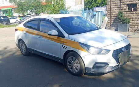 Hyundai Solaris II рестайлинг, 2017 год, 590 000 рублей, 3 фотография