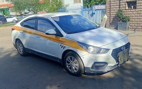 Hyundai Solaris II рестайлинг, 2017 год, 590 000 рублей, 7 фотография