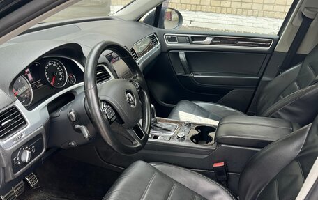 Volkswagen Touareg III, 2012 год, 2 600 000 рублей, 39 фотография