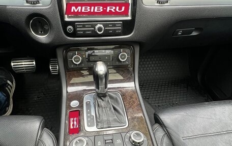 Volkswagen Touareg III, 2012 год, 2 600 000 рублей, 28 фотография