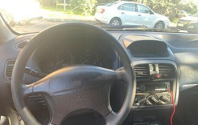 Mitsubishi Carisma I, 2000 год, 310 000 рублей, 1 фотография