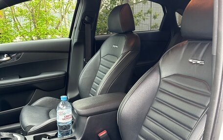 KIA Cerato IV, 2022 год, 2 800 000 рублей, 10 фотография