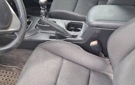 Toyota RAV4, 2016 год, 1 750 000 рублей, 6 фотография