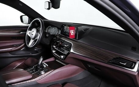 BMW 5 серия, 2018 год, 4 490 000 рублей, 11 фотография
