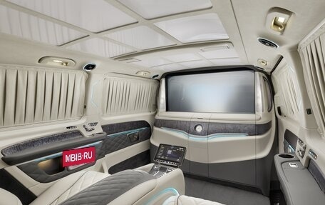 Mercedes-Benz V-Класс, 2024 год, 44 450 000 рублей, 4 фотография