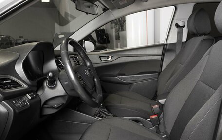Hyundai Solaris II рестайлинг, 2019 год, 1 400 300 рублей, 14 фотография