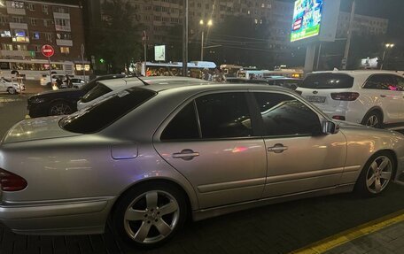 Mercedes-Benz E-Класс, 2001 год, 425 000 рублей, 4 фотография