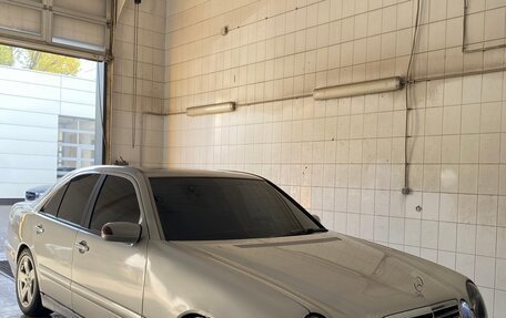 Mercedes-Benz E-Класс, 2001 год, 425 000 рублей, 6 фотография