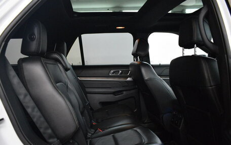 Ford Explorer VI, 2017 год, 2 279 000 рублей, 14 фотография