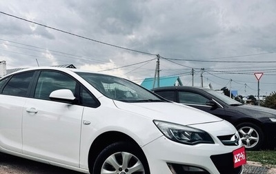 Opel Astra J, 2013 год, 715 000 рублей, 1 фотография