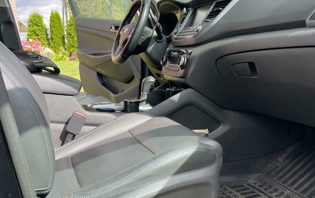 Hyundai Tucson III, 2015 год, 1 865 000 рублей, 2 фотография