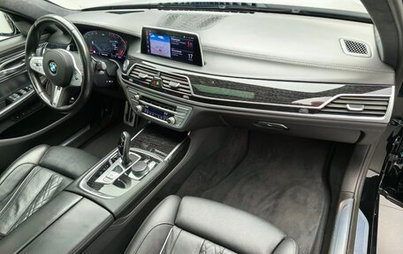 BMW 7 серия, 2020 год, 7 807 000 рублей, 16 фотография
