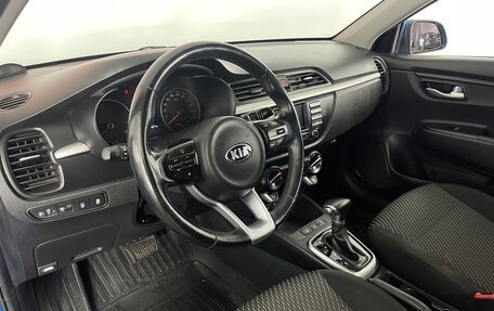 KIA Rio IV, 2018 год, 1 376 000 рублей, 10 фотография