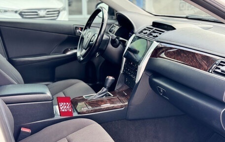 Toyota Camry, 2016 год, 1 900 000 рублей, 16 фотография