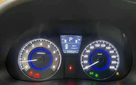 Hyundai Solaris II рестайлинг, 2012 год, 730 000 рублей, 7 фотография