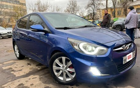 Hyundai Solaris II рестайлинг, 2012 год, 730 000 рублей, 19 фотография