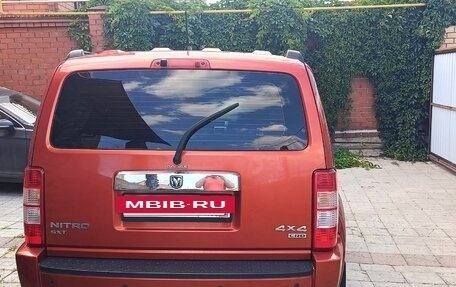 Dodge Nitro, 2007 год, 1 180 000 рублей, 2 фотография