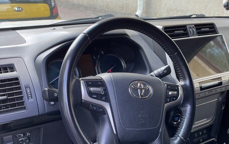 Toyota Land Cruiser Prado 150 рестайлинг 2, 2020 год, 5 049 000 рублей, 12 фотография