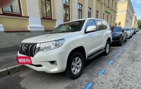 Toyota Land Cruiser Prado 150 рестайлинг 2, 2020 год, 5 049 000 рублей, 11 фотография