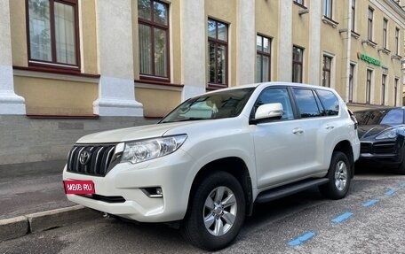 Toyota Land Cruiser Prado 150 рестайлинг 2, 2020 год, 5 049 000 рублей, 9 фотография