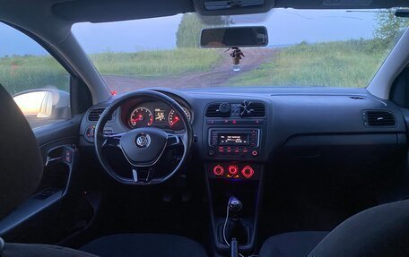 Volkswagen Polo VI (EU Market), 2015 год, 820 000 рублей, 5 фотография