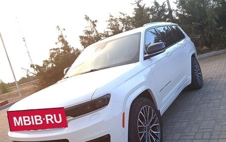 Jeep Grand Cherokee, 2022 год, 8 499 000 рублей, 2 фотография