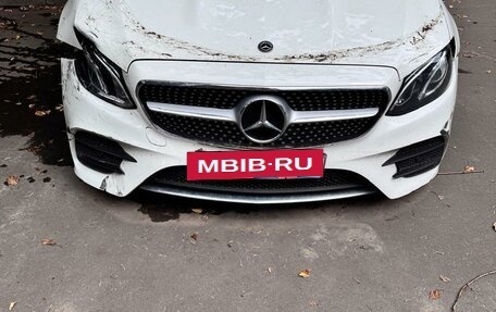 Mercedes-Benz E-Класс, 2017 год, 2 450 000 рублей, 2 фотография