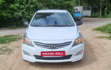 Hyundai Solaris II рестайлинг, 2014 год, 760 000 рублей, 3 фотография