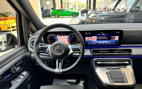 Mercedes-Benz V-Класс, 2025 год, 13 890 000 рублей, 30 фотография