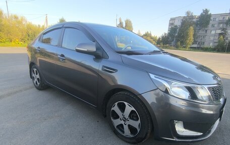 KIA Rio III рестайлинг, 2013 год, 1 050 000 рублей, 33 фотография