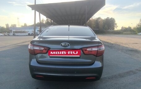 KIA Rio III рестайлинг, 2013 год, 1 050 000 рублей, 18 фотография