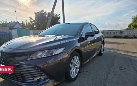 Toyota Camry, 2019 год, 2 750 000 рублей, 3 фотография