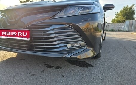 Toyota Camry, 2019 год, 2 750 000 рублей, 15 фотография
