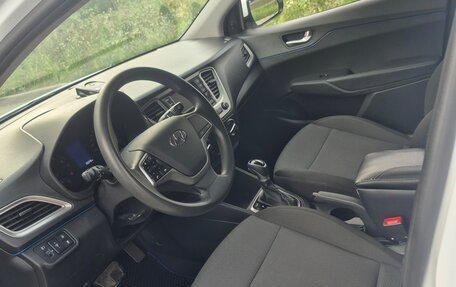 Hyundai Solaris II рестайлинг, 2020 год, 1 290 000 рублей, 7 фотография