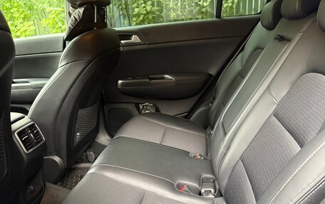KIA Sportage IV рестайлинг, 2019 год, 2 300 000 рублей, 18 фотография