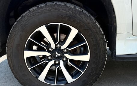 Mitsubishi Pajero Sport III рестайлинг, 2019 год, 3 200 000 рублей, 8 фотография