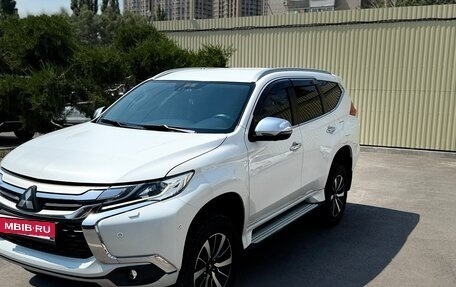 Mitsubishi Pajero Sport III рестайлинг, 2019 год, 3 200 000 рублей, 5 фотография
