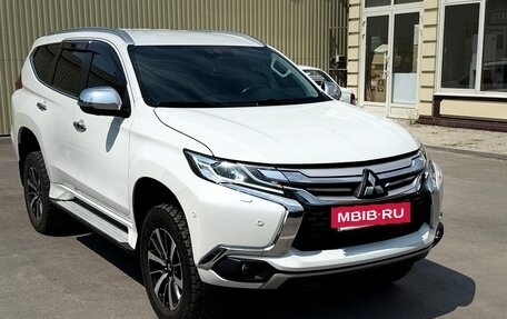 Mitsubishi Pajero Sport III рестайлинг, 2019 год, 3 200 000 рублей, 2 фотография