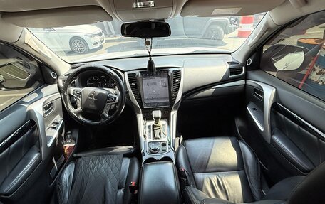 Mitsubishi Pajero Sport III рестайлинг, 2019 год, 3 200 000 рублей, 23 фотография
