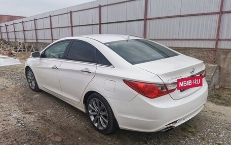 Hyundai Sonata VI, 2011 год, 1 050 000 рублей, 3 фотография