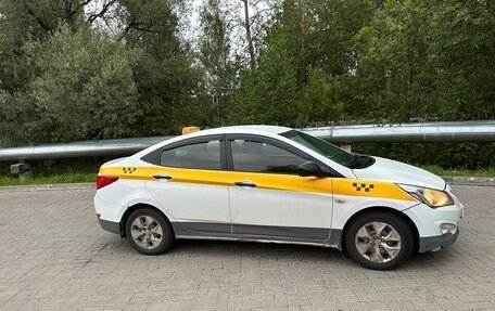Hyundai Solaris II рестайлинг, 2016 год, 480 000 рублей, 2 фотография