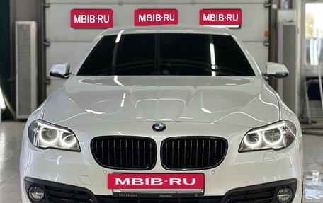 BMW 5 серия, 2015 год, 2 490 000 рублей, 2 фотография