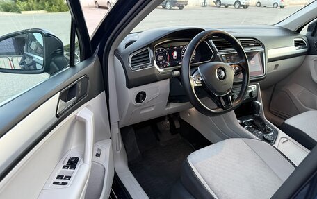 Volkswagen Tiguan II, 2017 год, 2 097 000 рублей, 16 фотография