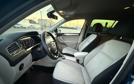 Volkswagen Tiguan II, 2017 год, 2 097 000 рублей, 18 фотография