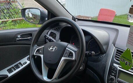 Hyundai Solaris II рестайлинг, 2012 год, 650 000 рублей, 7 фотография