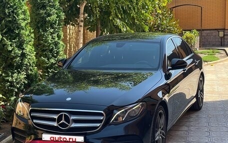 Mercedes-Benz E-Класс, 2016 год, 2 500 000 рублей, 6 фотография