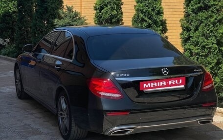 Mercedes-Benz E-Класс, 2016 год, 2 500 000 рублей, 3 фотография