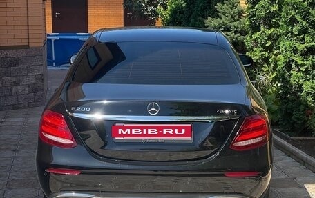 Mercedes-Benz E-Класс, 2016 год, 2 500 000 рублей, 2 фотография